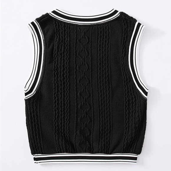 Varsity Striped Cropped Sweater Vest - Picture 7 of 11